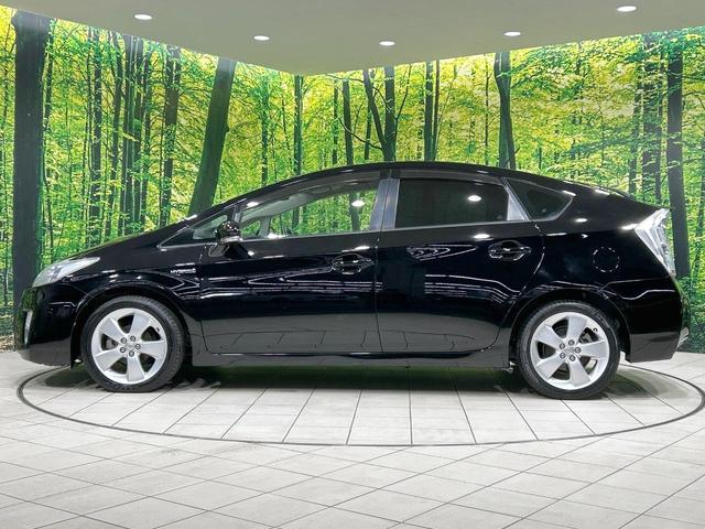 プリウス Sツーリングセレクション 禁煙車 スマートキー LEDヘッド ETC 純正17インチアルミ オートライト オートエアコン Bluetooth接続 CD再生 電動格納ミラー フロントフォグ プライバシーガラス パワーウィンドウ(26枚目)