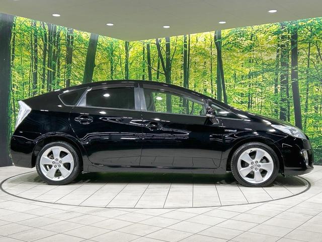 プリウス Sツーリングセレクション 禁煙車 スマートキー LEDヘッド ETC 純正17インチアルミ オートライト オートエアコン Bluetooth接続 CD再生 電動格納ミラー フロントフォグ プライバシーガラス パワーウィンドウ(27枚目)