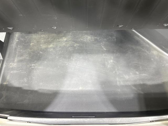 プリウス Sツーリングセレクション 禁煙車 スマートキー LEDヘッド ETC 純正17インチアルミ オートライト オートエアコン Bluetooth接続 CD再生 電動格納ミラー フロントフォグ プライバシーガラス パワーウィンドウ(41枚目)