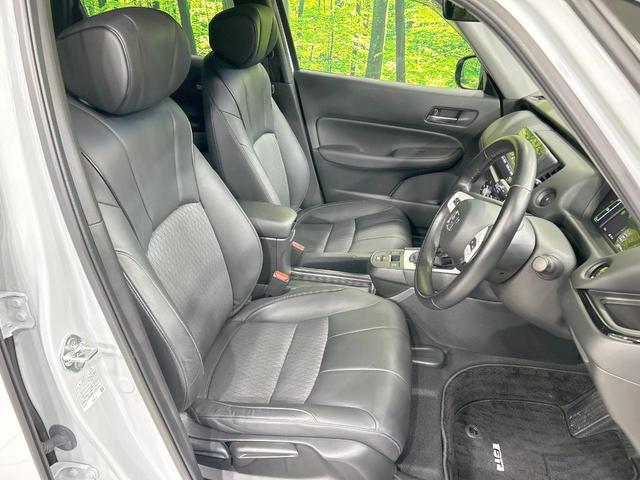 フィット e:HEVリュクス 純正9型ナビ バックカメラ ホンダセンシング 禁煙車 ハーフレザーシート 前席シートヒーター LEDヘッド&フォグ 純正16インチAW ステアリングヒーター コーナーセンサー ETC 置くだけ充電(8枚目)