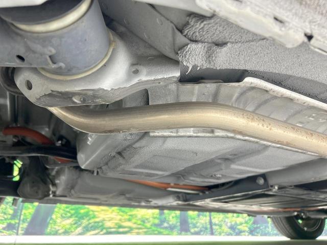 フィット e:HEVリュクス 純正9型ナビ バックカメラ ホンダセンシング 禁煙車 ハーフレザーシート 前席シートヒーター LEDヘッド&フォグ 純正16インチAW ステアリングヒーター コーナーセンサー ETC 置くだけ充電(22枚目)