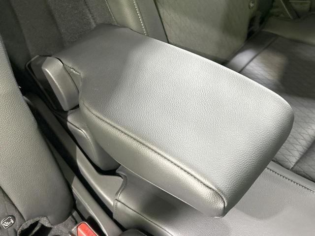 フィット e:HEVリュクス 純正9型ナビ バックカメラ ホンダセンシング 禁煙車 ハーフレザーシート 前席シートヒーター LEDヘッド&フォグ 純正16インチAW ステアリングヒーター コーナーセンサー ETC 置くだけ充電(44枚目)