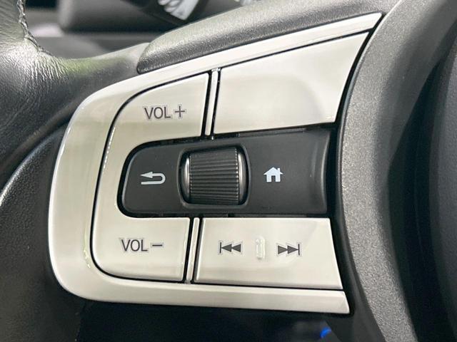 フィット e:HEVリュクス 純正9型ナビ バックカメラ ホンダセンシング 禁煙車 ハーフレザーシート 前席シートヒーター LEDヘッド&フォグ 純正16インチAW ステアリングヒーター コーナーセンサー ETC 置くだけ充電(53枚目)