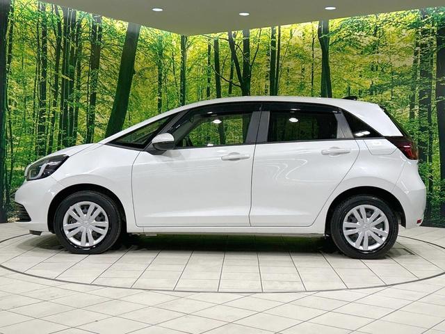 フィット e:HEVホーム バックカメラ ホンダセンシング アダプティブクルーズ 禁煙車 コーナーセンサー ハーフレザーシート ETC オートハイビーム 誤発進抑制機能 先行車発進告知機能 電動格納ミラー パワーウィンドウ(25枚目)
