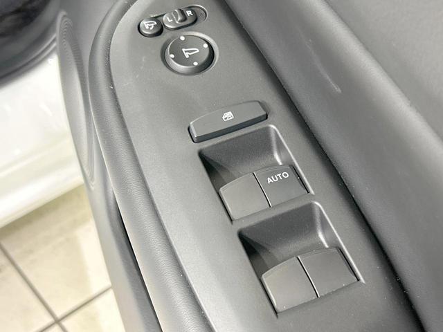 フィット e:HEVホーム バックカメラ ホンダセンシング アダプティブクルーズ 禁煙車 コーナーセンサー ハーフレザーシート ETC オートハイビーム 誤発進抑制機能 先行車発進告知機能 電動格納ミラー パワーウィンドウ(48枚目)