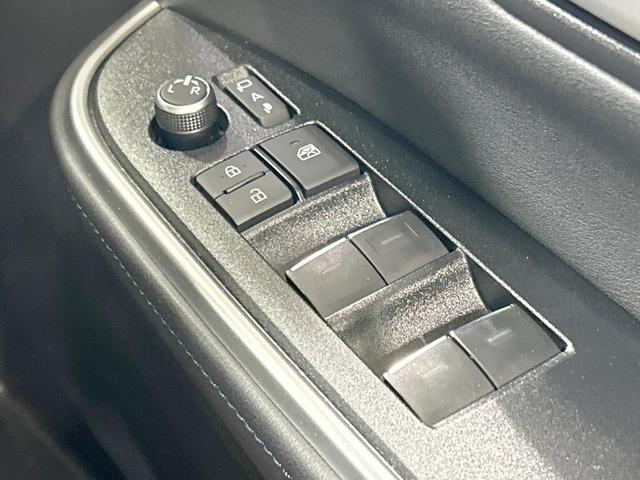 ヴォクシー ハイブリッドＳ－Ｚ　両側パワスラ　１４型後席モニター　純正１０型ナビ　バックカメラ　セーフティセンス　レーダークルーズ　禁煙車　ハーフレザー　シートヒーター　コーナーセンサー　スマートキー　ＬＥＤヘッド　オートハイビーム（52枚目）