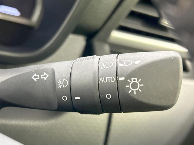 ルーミー カスタムG-T 登録済未使用車 ターボ 純正9型ディスプレイ 全周囲カメラ スマートアシスト アダプティブクルーズ 両側電動ドア 前席シートヒーター LEDヘッド&フォグ オートハイビーム Bluetooth接続(48枚目)