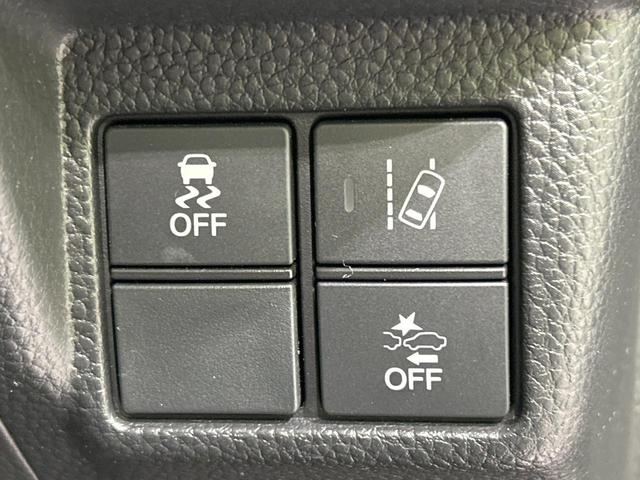 N-BOXカスタム G・EXターボホンダセンシング 両側パワスラ 純正ナビ バックカメラ ホンダセンシング アダプティブクルーズ 禁煙 ハーフレザーシート バックソナー レーンアシスト スマートキー LEDヘッド/フォグ オートハイビーム CD/DVD(32枚目)