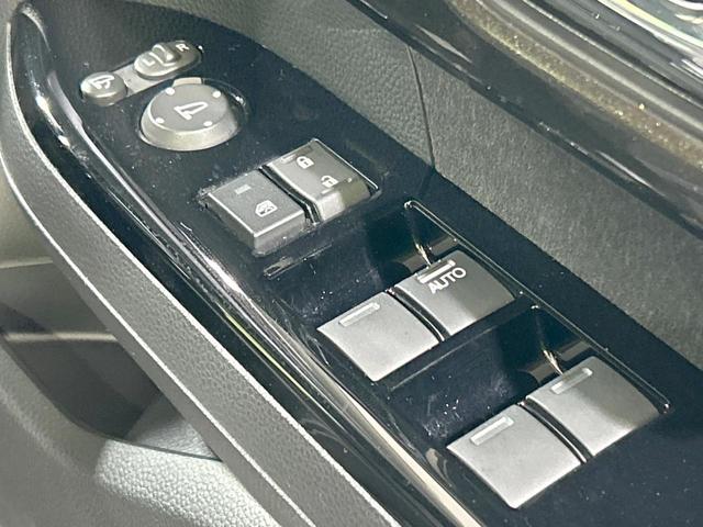 N-BOXカスタム G・EXターボホンダセンシング 両側パワスラ 純正ナビ バックカメラ ホンダセンシング アダプティブクルーズ 禁煙 ハーフレザーシート バックソナー レーンアシスト スマートキー LEDヘッド/フォグ オートハイビーム CD/DVD(33枚目)