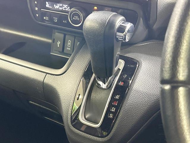 N-BOXカスタム G・EXターボホンダセンシング 両側パワスラ 純正ナビ バックカメラ ホンダセンシング アダプティブクルーズ 禁煙 ハーフレザーシート バックソナー レーンアシスト スマートキー LEDヘッド/フォグ オートハイビーム CD/DVD(43枚目)