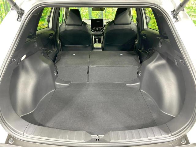 カローラクロス ハイブリッド　Ｚ　純正１０型ナビ　全周囲カメラ　セーフティセンス　レーダークルーズ　禁煙車　パワーバックドア　ハーフレザーシート　シートヒーター　パワーシート　コーナーセンサー　スマートキー　ＬＥＤヘッド　ＥＴＣ２．０（10枚目）