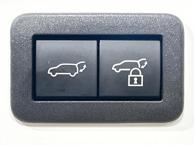 カローラクロス ハイブリッド　Ｚ　純正１０型ナビ　全周囲カメラ　セーフティセンス　レーダークルーズ　禁煙車　パワーバックドア　ハーフレザーシート　シートヒーター　パワーシート　コーナーセンサー　スマートキー　ＬＥＤヘッド　ＥＴＣ２．０（38枚目）