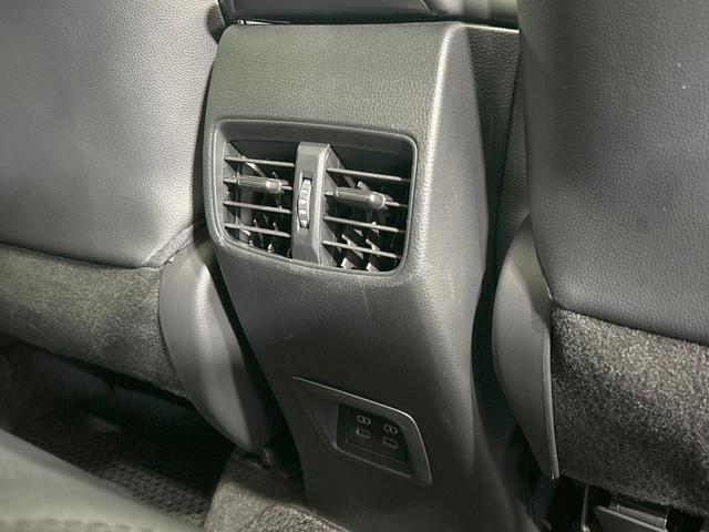 カローラクロス ハイブリッド　Ｚ　純正１０型ナビ　全周囲カメラ　セーフティセンス　レーダークルーズ　禁煙車　パワーバックドア　ハーフレザーシート　シートヒーター　パワーシート　コーナーセンサー　スマートキー　ＬＥＤヘッド　ＥＴＣ２．０（40枚目）