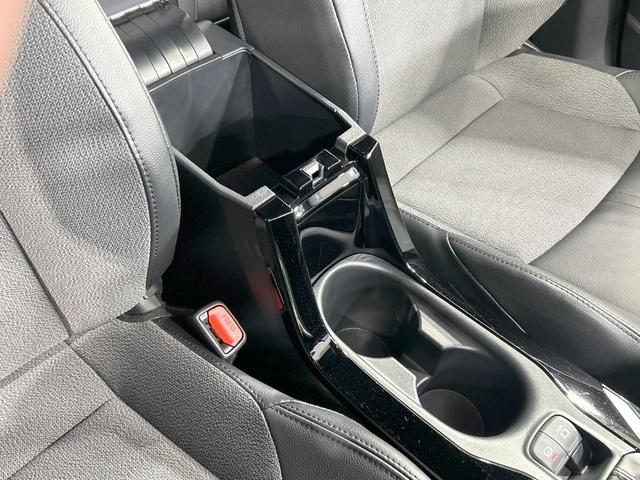 カローラクロス ハイブリッド　Ｚ　純正１０型ナビ　全周囲カメラ　セーフティセンス　レーダークルーズ　禁煙車　パワーバックドア　ハーフレザーシート　シートヒーター　パワーシート　コーナーセンサー　スマートキー　ＬＥＤヘッド　ＥＴＣ２．０（52枚目）