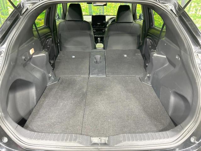 ヤリスクロス Ｚ　純正８型ディスプレイ　全周囲カメラ　セーフティセンス　ブラインドスポットモニター　禁煙車　ＬＥＤヘッド　ハーフレザーシート　前席シートヒーター　ステアリングヒーター　ＥＴＣ　Ｂｌｕｅｔｏｏｔｈ接続（10枚目）