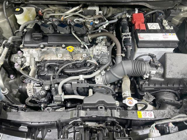 ヤリスクロス Ｚ　純正８型ディスプレイ　全周囲カメラ　セーフティセンス　ブラインドスポットモニター　禁煙車　ＬＥＤヘッド　ハーフレザーシート　前席シートヒーター　ステアリングヒーター　ＥＴＣ　Ｂｌｕｅｔｏｏｔｈ接続（18枚目）