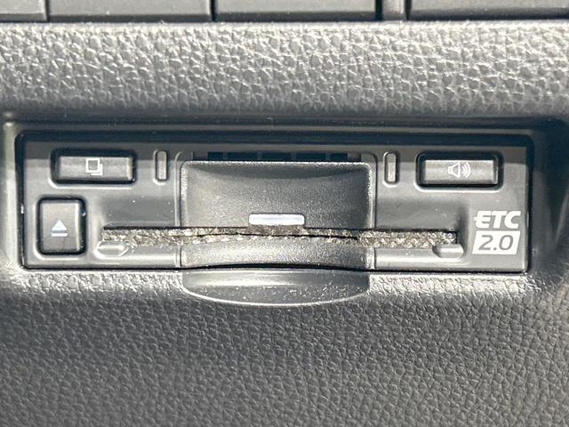 ハリアー Ｇ　純正１２型ディスプレイ　バックカメラ　セーフティセンス　レーダークルーズ　禁煙車　パワーバックドア　ハーフレザーシート　パワーシート　コーナーセンサー　スマートキー　ＬＥＤヘッド　ＥＴＣ（6枚目）