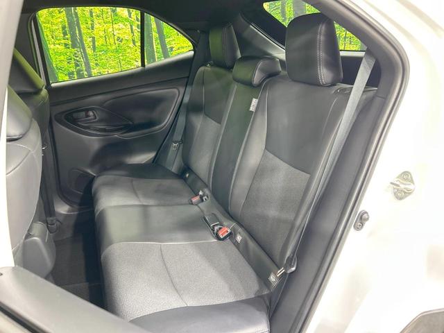 ヤリスクロス ハイブリッドＺ　純正８型ナビ　全周囲カメラ　セーフティセンス　レーダークルーズ　禁煙　ハーフレザー　パワーシート　前席シートヒーター　クリアランスソナー　ＬＥＤヘッド　ブラインドスポットモニター　ステアリングヒーター（43枚目）