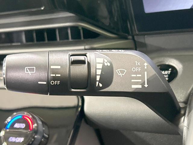 セレナ ハイウェイスターＶ　登録済未使用車　純正１２型ナビ　全周囲カメラ　プロパイロット　両側電動ドア　ブラインドスポットモニター　ＥＴＣ２．０　デジタルインナーミラー　置くだけ充電　ＬＥＤヘッド＆フォグ　ＨＤＭＩ接続（56枚目）