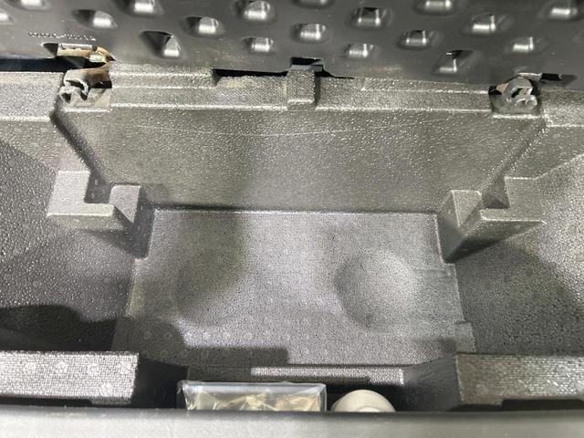 ステラ カスタムＲ　メモリーナビ　バックカメラ　禁煙車　スマートキー　ＥＴＣ　Ｂｌｕｅｔｏｏｔｈ接続　ＬＥＤヘッド　オートライト　オートエアコン　フロントフォグ　純正革巻きステアリング　純正１４インチＡＷ　電動格納ミラー（36枚目）