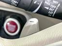 Ｇ・ターボＬパッケージ　純正ナビ　バックカメラ　シティブレーキ　クルコン　両側電動ドア　禁煙車　Ｂｌｕｅｔｏｏｔｈ再生　ＥＴＣ　パドルシフト　純正１４インチＡＷ　純正革巻きステアリング　スマートキー　オートエアコン　地デジ（45枚目）