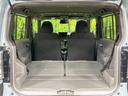 後席を格納すると、これだけの広さが！シーンに合わせたシートアレンジで、大きな荷物も積むことが出来ます♪