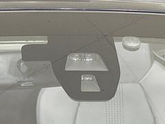 【シティブレーキアクティブシステム】低速走行中に前方の車両等を認識し、衝突しそうな時は警報とブレーキで衝突回避と被害軽減をアシスト。より安全にドライブをお楽しみいただけます。 4