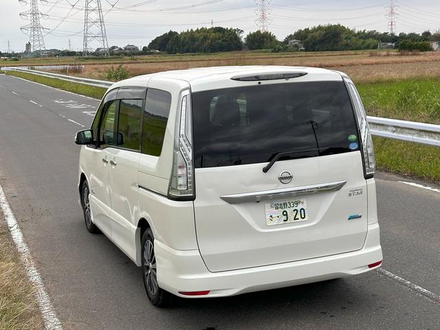 セレナ ハイウェイスター　Ｓ－ハイブリッド　ハイウェイスターＳハイブリッド平成２７年１月登録走行１９０１６８ｋｍユザー買取車バックカメラ両側パワースライドドアＬＥＤヘッドライトフルセグテレビＥＴＣガソリン車８人乗り（5枚目）