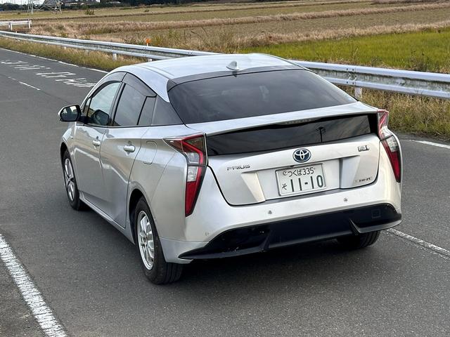 プリウス Ａ　平成２８年９月登録走行２５８２３ｋｍ型式ＤＡＡ－ＺＶＷ５１純正９インチナビフルセグテレビバックモニタークリアランストヨタセーフティセンス車検２０２７年９月色シルバーガソリン車（ＨＶ）５人乗り（25枚目）