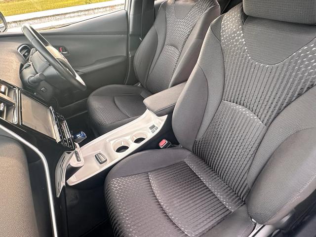 プリウス Ａ　平成２８年９月登録走行２５８２３ｋｍ型式ＤＡＡ－ＺＶＷ５１純正９インチナビフルセグテレビバックモニタークリアランストヨタセーフティセンス車検２０２７年９月色シルバーガソリン車（ＨＶ）５人乗り（29枚目）