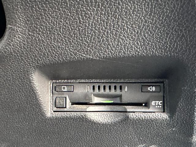 プリウス Ａ　平成２８年９月登録走行２５８２３ｋｍ型式ＤＡＡ－ＺＶＷ５１純正９インチナビフルセグテレビバックモニタークリアランストヨタセーフティセンス車検２０２７年９月色シルバーガソリン車（ＨＶ）５人乗り（40枚目）