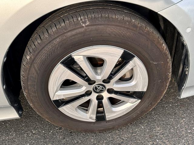 プリウス Ａ　平成２８年９月登録走行２５８２３ｋｍ型式ＤＡＡ－ＺＶＷ５１純正９インチナビフルセグテレビバックモニタークリアランストヨタセーフティセンス車検２０２７年９月色シルバーガソリン車（ＨＶ）５人乗り（41枚目）