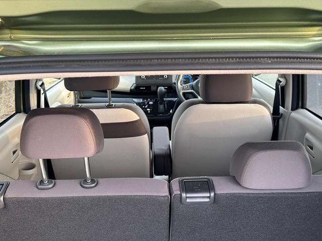 デイズ Ｘ　車検２０２７年１１月エマージェンシーブレーキアイドリングストップアラウンドビューモニタープッシュスタートスマートキー色グリーンガソリン車４人乗り（16枚目）