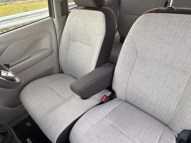 デイズ Ｘ　車検２０２７年１１月エマージェンシーブレーキアイドリングストップアラウンドビューモニタープッシュスタートスマートキー色グリーンガソリン車４人乗り（21枚目）