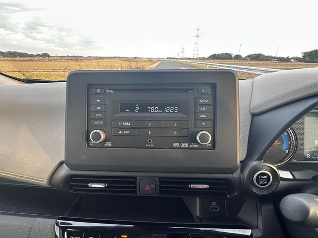 デイズ Ｘ　車検２０２７年１１月エマージェンシーブレーキアイドリングストップアラウンドビューモニタープッシュスタートスマートキー色グリーンガソリン車４人乗り（33枚目）