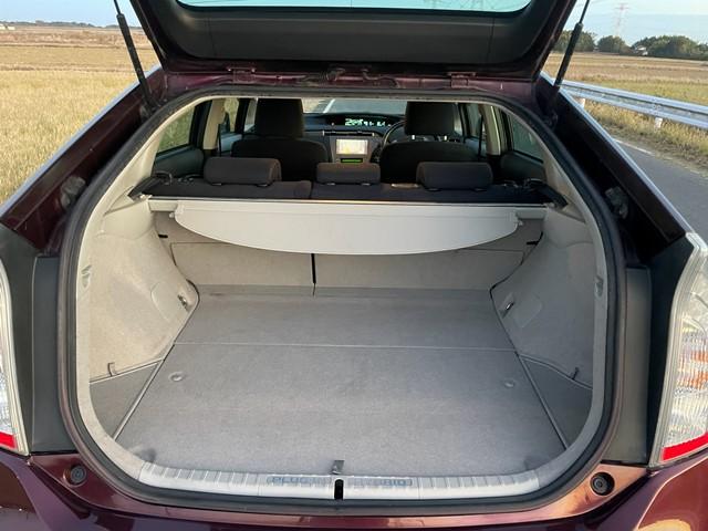 プリウスＰＨＶ Ｓ　純正ナビテレビＥＴＣ充電器ケーブル取説保証書記録簿スマートキー×２（26枚目）