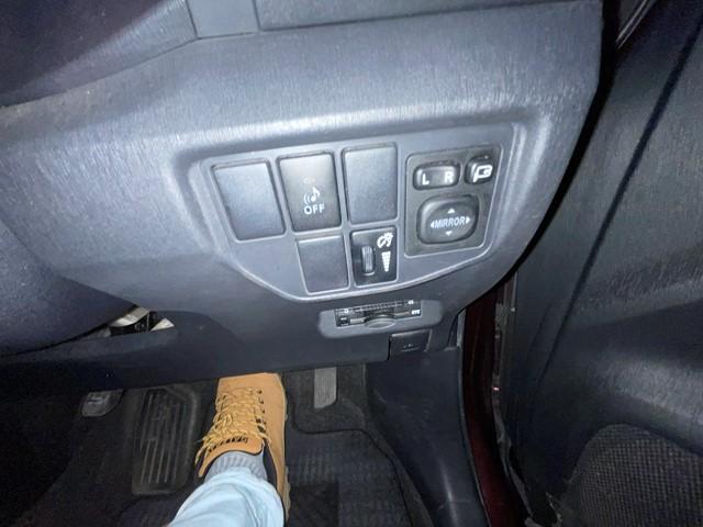 プリウスＰＨＶ Ｓ　純正ナビテレビＥＴＣ充電器ケーブル取説保証書記録簿スマートキー×２（29枚目）