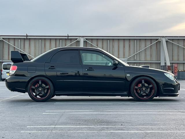 インプレッサ WRX 5速MT!4WD!NS2Rタイヤ!RMPRACINGホイール!Defi水温計/ターボ計!車高調!柿本改マフラー!(4枚目)