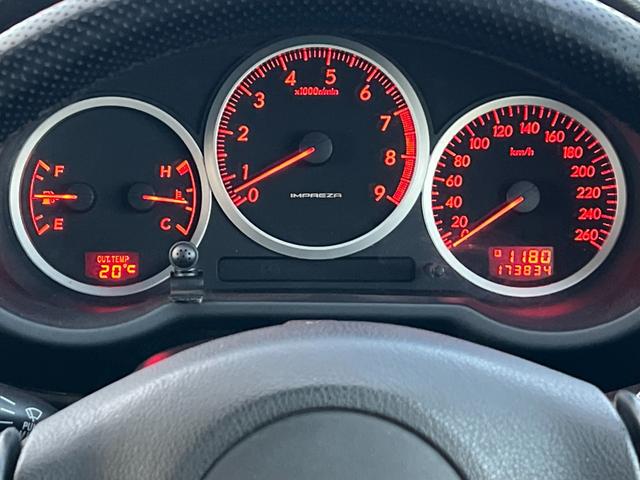 インプレッサ WRX 5速MT!4WD!NS2Rタイヤ!RMPRACINGホイール!Defi水温計/ターボ計!車高調!柿本改マフラー!(19枚目)