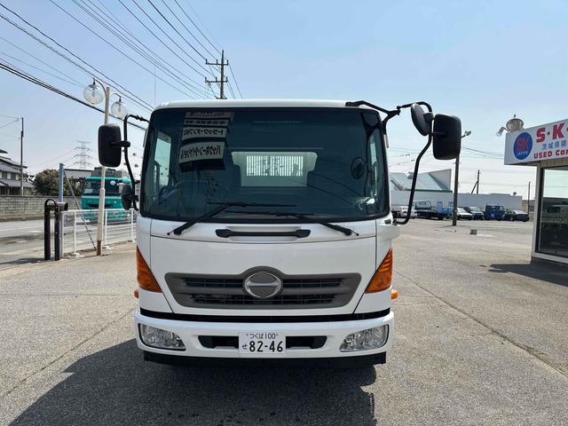ヒノレンジャー 　トラック　ダンプ　ＭＴ　後輪ダブル　エアコン　運転席エアバッグ（2枚目）