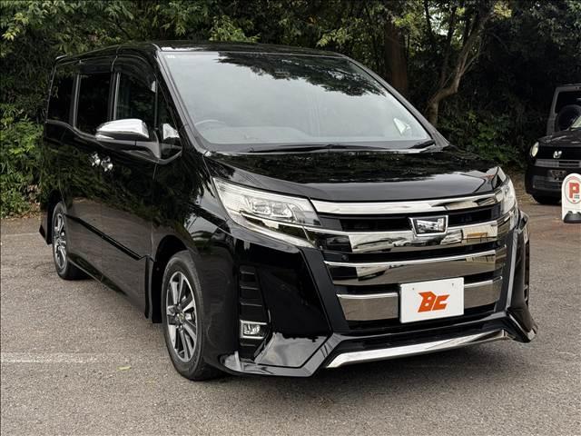 ノア Ｓｉ　ダブルバイビーＩＩＩ　両電スラ　１０インチフルセグナビ　１２インチフリップダウンモニター　セーフティセンス　スマートキー　Ｐスタ　ＢＴ　ＤＶＤ再生　ＥＴＣ　クルコン　ステリモ　ＬＥＤヘッドライト　Ａハイビーム　Ｃセンサー（5枚目）