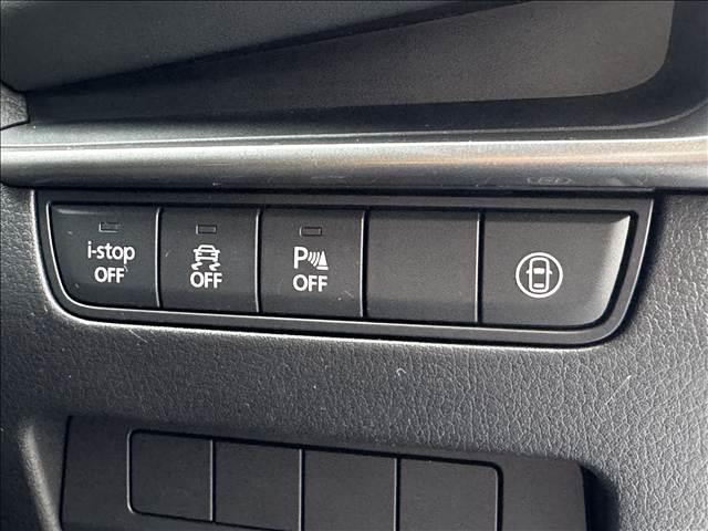 ＭＡＺＤＡ３ファストバック １５Ｓ　フルセグナビ　ＤＶＤ再生　ＢＴ　Ｂモニ　スマートＢ　追従クルコン　Ｃセンサー　ＨＵＤ　Ａホールド　電子Ｐ　スマキー　Ｐスタ　ＥＴＣ　ＬＥＤヘッド　Ａライト　Ａハイビーム　サイドエアＢ　ステリモ（4枚目）