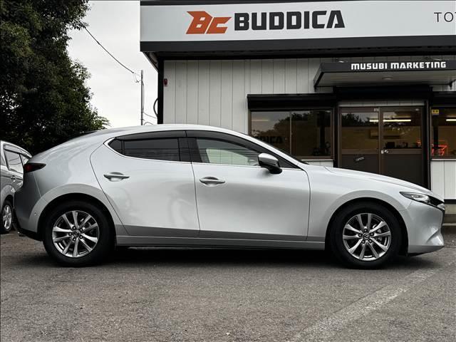 ＭＡＺＤＡ３ファストバック １５Ｓ　フルセグナビ　ＤＶＤ再生　ＢＴ　Ｂモニ　スマートＢ　追従クルコン　Ｃセンサー　ＨＵＤ　Ａホールド　電子Ｐ　スマキー　Ｐスタ　ＥＴＣ　ＬＥＤヘッド　Ａライト　Ａハイビーム　サイドエアＢ　ステリモ（7枚目）
