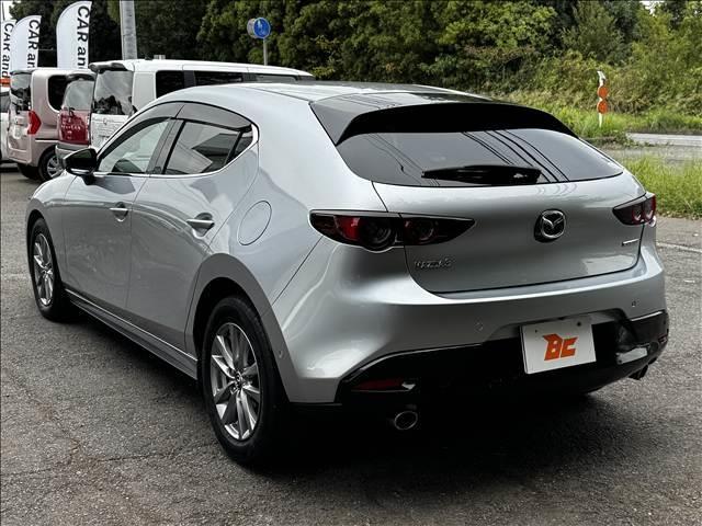 ＭＡＺＤＡ３ファストバック １５Ｓ　フルセグナビ　ＤＶＤ再生　ＢＴ　Ｂモニ　スマートＢ　追従クルコン　Ｃセンサー　ＨＵＤ　Ａホールド　電子Ｐ　スマキー　Ｐスタ　ＥＴＣ　ＬＥＤヘッド　Ａライト　Ａハイビーム　サイドエアＢ　ステリモ（8枚目）