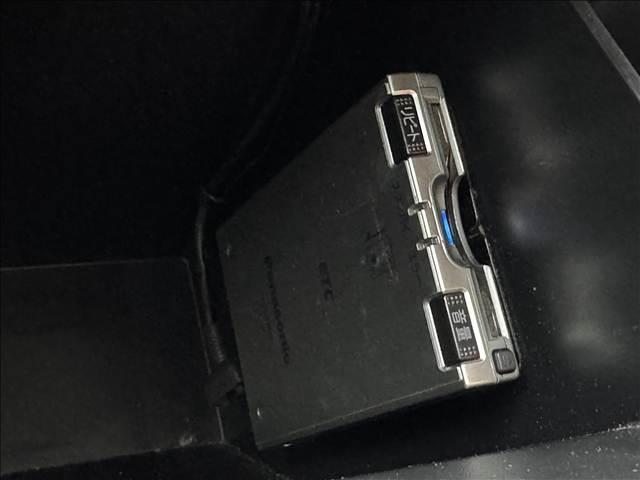 ＭＡＺＤＡ３ファストバック １５Ｓ　フルセグナビ　ＤＶＤ再生　ＢＴ　Ｂモニ　スマートＢ　追従クルコン　Ｃセンサー　ＨＵＤ　Ａホールド　電子Ｐ　スマキー　Ｐスタ　ＥＴＣ　ＬＥＤヘッド　Ａライト　Ａハイビーム　サイドエアＢ　ステリモ（14枚目）