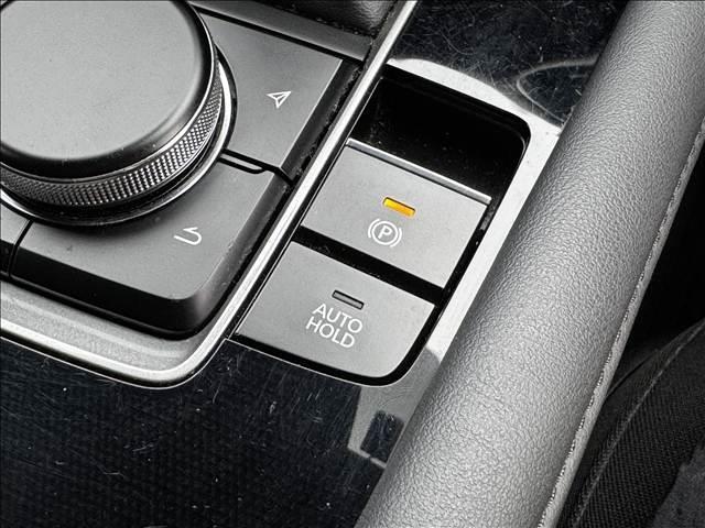 ＭＡＺＤＡ３ファストバック １５Ｓ　フルセグナビ　ＤＶＤ再生　ＢＴ　Ｂモニ　スマートＢ　追従クルコン　Ｃセンサー　ＨＵＤ　Ａホールド　電子Ｐ　スマキー　Ｐスタ　ＥＴＣ　ＬＥＤヘッド　Ａライト　Ａハイビーム　サイドエアＢ　ステリモ（16枚目）