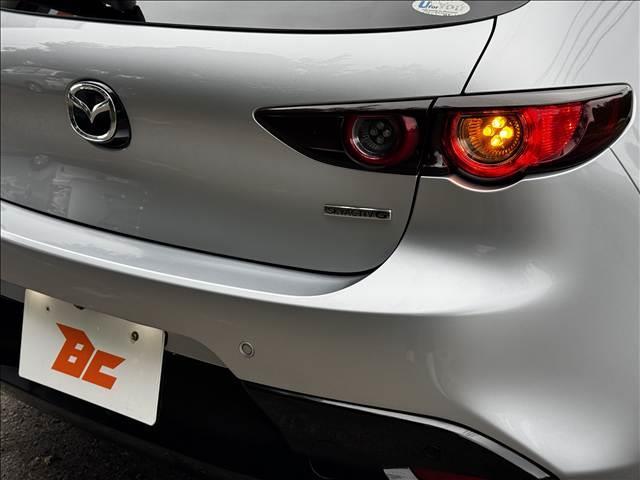 ＭＡＺＤＡ３ファストバック １５Ｓ　フルセグナビ　ＤＶＤ再生　ＢＴ　Ｂモニ　スマートＢ　追従クルコン　Ｃセンサー　ＨＵＤ　Ａホールド　電子Ｐ　スマキー　Ｐスタ　ＥＴＣ　ＬＥＤヘッド　Ａライト　Ａハイビーム　サイドエアＢ　ステリモ（37枚目）