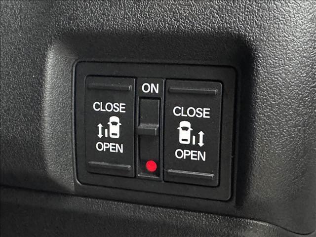 N-BOXカスタム ターボ 9インチフルセグナビ ホンダセンシング 両電スラ ETC 前後ドラレコ Bモニター BT Pスタ スマートキー Cセンサー シートヒーター レーダークルコン Aハイビーム Aライト LEDヘッド(4枚目)