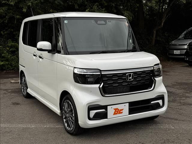 N-BOXカスタム ターボ 9インチフルセグナビ ホンダセンシング 両電スラ ETC 前後ドラレコ Bモニター BT Pスタ スマートキー Cセンサー シートヒーター レーダークルコン Aハイビーム Aライト LEDヘッド(5枚目)