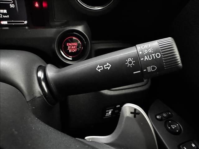 N-BOXカスタム ターボ 9インチフルセグナビ ホンダセンシング 両電スラ ETC 前後ドラレコ Bモニター BT Pスタ スマートキー Cセンサー シートヒーター レーダークルコン Aハイビーム Aライト LEDヘッド(30枚目)